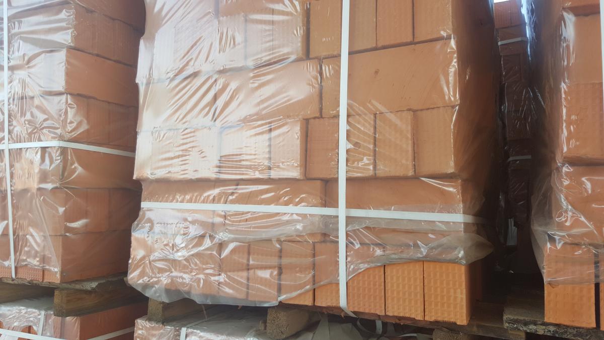 Кирпич полнотелый одинарный М-150 БЕЛЫЕ СТОЛБЫ